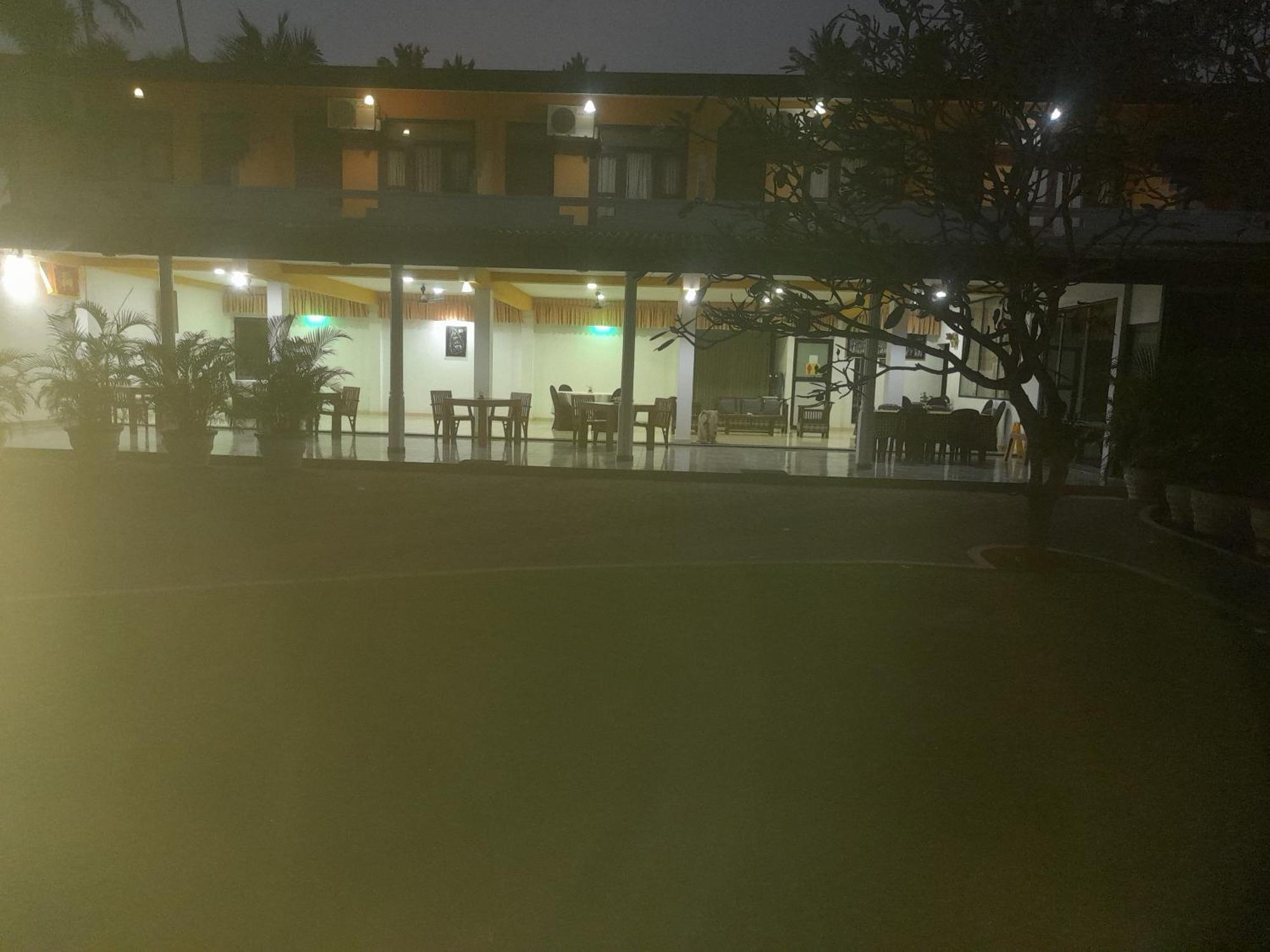 Larn'S Villa Hotel & Apartment Wadduwa Zewnętrze zdjęcie