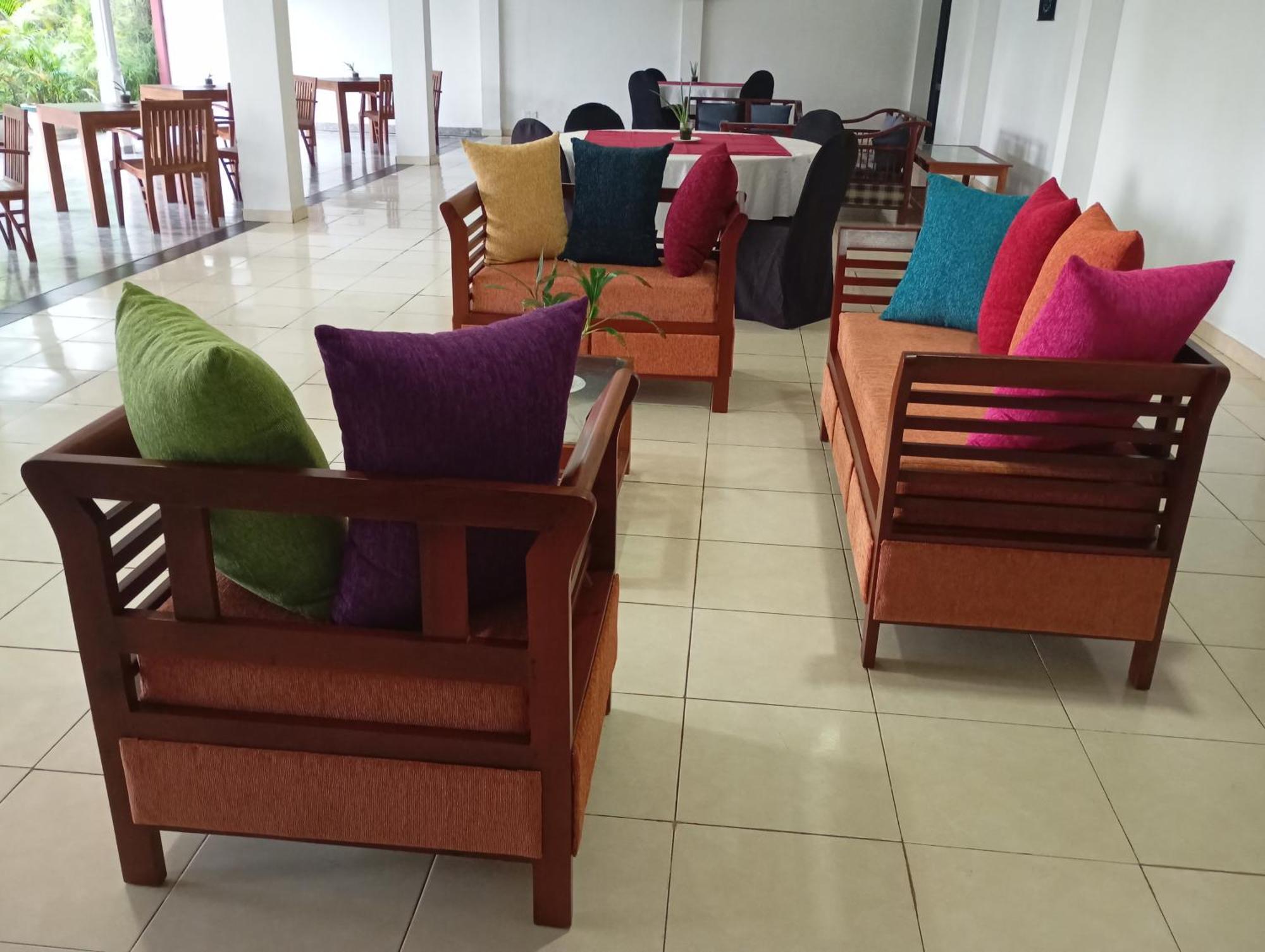 Larn'S Villa Hotel & Apartment Wadduwa Zewnętrze zdjęcie