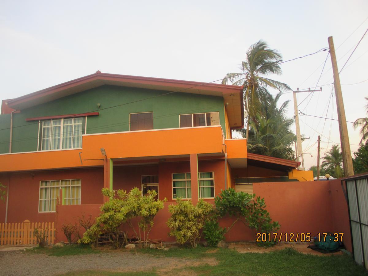 Larn'S Villa Hotel & Apartment Wadduwa Zewnętrze zdjęcie