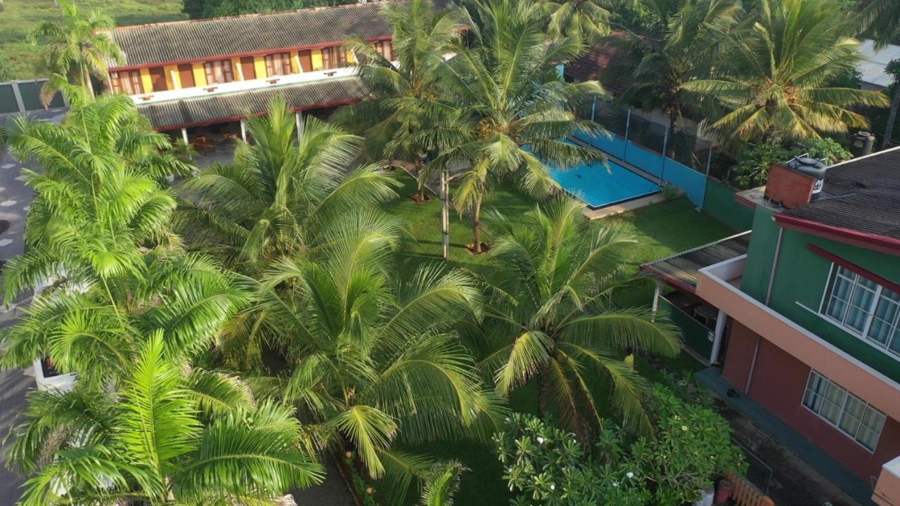 Larn'S Villa Hotel & Apartment Wadduwa Zewnętrze zdjęcie